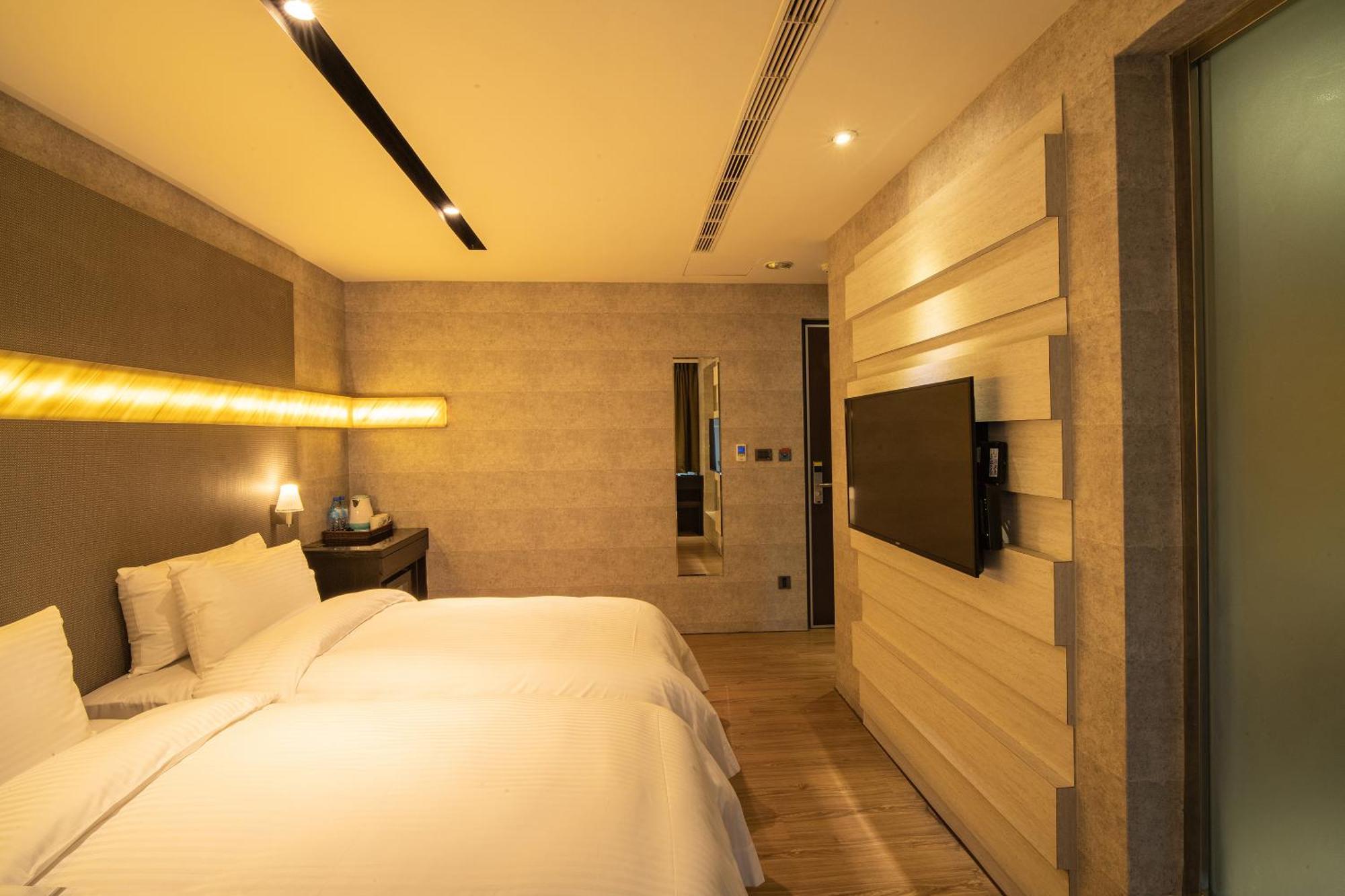 Fengjia Hotel Bell Taichung Exterior foto